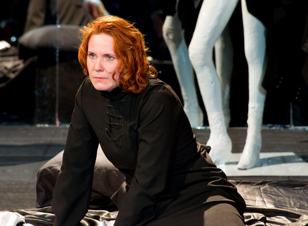 Горькие слёзы Петры фон Кант / Афиша / Newslab.Ru