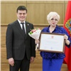 Губернатор наградил отличившихся жительниц Красноярского края (видео)