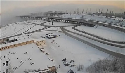 Отмена «выделенки» на Николаевском мосту в Красноярске сократила пробки почти вдвое 17 Временная отмена выделенной полосы на Николаевском мосту сократила длину заторов в часы пик на выезде из микрорайона Тихие Зори. 12:31