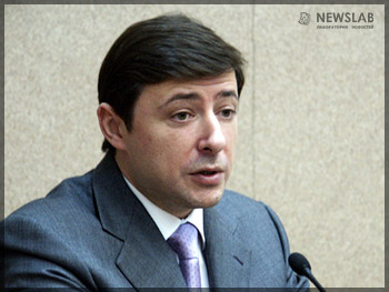 Александр Хлопонин