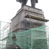 В Красноярске начали исследовать аварийный пьедестал памятника Ленину (фото)
