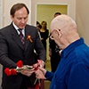 Лев Кузнецов поздравил с 9 Мая пациентов краевого госпиталя ветеранов войн