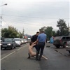 Гулявшего по правобережью голым красноярца передали врачам (видео)