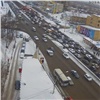 На улице Партизана Железняка в Красноярске перекрыто движение
