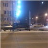 Молодой водитель на тонированном ВАЗе протаранил столб на ул. Мичурина в Красноярске (видео)