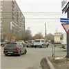 Красноярская автомобилистка пожаловалась на побившего ее из-за «медлительности» водителя
