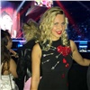Фанатка из Красноярска станцевала на сцене с Мадонной (видео)