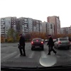 Возмутивший соцсети красноярский водитель оштрафован за неуважение к пешеходу