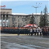 Красноярцы празднуют День Победы