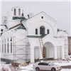На правобережной набережной Красноярска освятили колокола для новой церкви