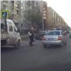 Полицейские едва не сбили пешеходов в центре Красноярска (видео)