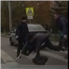 Толкнувший пожилого пешехода автохам заплатит штраф (видео)
