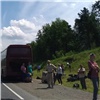 На трассе под Красноярском в дикую жару сломался автобус с 35 пассажирами