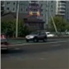 «Самоликвидация пятнадцатой»: на красноярской заправке машина уехала от хозяина (видео)