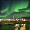 Жители Норильска любуются северным сиянием: небо окрасилось в зеленый цвет (видео)