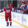 Легендарные спортсмены провели благотворительный хоккейный матч в Сочи