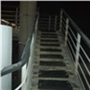 «Мелочь, а приятно»: на вантовом мосту в Красноярске обезопасили лестницу