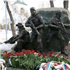 В Красноярске глава Росгвардии открыл памятник спецназовцам