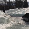 В Красноярске разрушили самую длинную ледяную горку