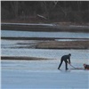 Подростки спасли провалившуюся под лед женщину на протоке около острова Посадный 