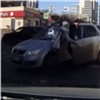 Красноярцы обсуждают поступок автоледи, которая едва не сбила пешеходов и при этом отругала их (видео)