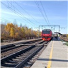 В Красноярском крае две девушки поссорились из-за парня и попали под поезд. Одна выжила