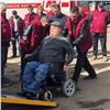 «Хочется слышать слова приветствия»: красноярских маршрутчиков научили правильно помогать пассажирам-инвалидам