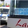 Красноярские полицейские не пустили в Киргизию автобус с разными колесами и неисправными тормозами