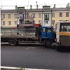 Уснувший за рулем эвакуаторщик разбил два автобуса на правобережье Красноярска
