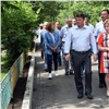 Мэр проверил ремонт красноярских дворов «с историей»