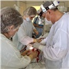 Красноярские врачи объединились и провели уникальную операцию по удалению опухоли из носоглотки подростка