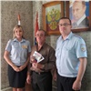 Молдаванин поблагодарил канских полицейских за помощь в получении российского гражданства