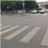 Красноярская школьница упала в автобусе во время резкого поворота