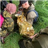 Трехлетний мальчик потерялся в тайге под Омском и провел там две ночи. Искали волонтеры со всей Сибири