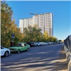 «Из-за неопытности не уложились в сроки»: застройщик объяснил позднюю сдачу дома в Студгородке