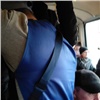 «Размазывает пассажиров по стенкам»: красноярец выступил против тучных кондукторов в маршрутках