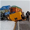 По дороге из Абакана в Красноярск столкнулись три грузовика