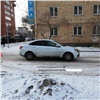 В Красноярске дедушка не уследил за 7-летним внуком и тот угодил под машину