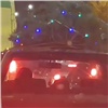 Красноярец нарядил ёлку на крыше авто и ездит так по городу (видео)