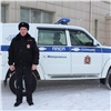 В Минусинске полицейский помог вытащить человека из горящего дома. Еще одного спасти не удалось