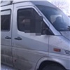 «Вместо 7 пассажиров ехали 26»: в Красноярском крае задержали два фургона с жителями ближнего зарубежья (видео)