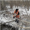 В Красноярске начали чистить берега рек и топить лед в ливневой канализации