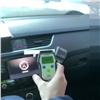 В Ачинске поймали автопьяницу с ребенком-пассажиром (видео)