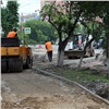 На Судостроительной ради ремонта дороги срубили старые деревья. Мэр определил сроки высадки новых