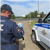 Лишенный прав за пьянку водитель большегруза из Красноярского края купил в интернете новое удостоверение и попался с ним полиции 