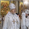 В Красноярске прошли рождественские богослужения. Митрополит Пантелеимон обошелся без маски