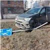 В ДТП с грузовиком на Краснодарской пострадал пристегнутый опасным «треугольником» ребенок (видео)