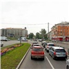 На одном из главных перекрестков правобережья Красноярска установят новые знаки. Они будут регулировать движение по полосам
