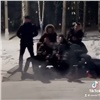 Лесосибирские автомобилисты прокатили пассажиров на ковре для видео в TikTok и нарвались на штрафы (видео)