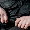 В Красноярском крае экс-депутат одного из сельсоветов укусила полицейского за руку